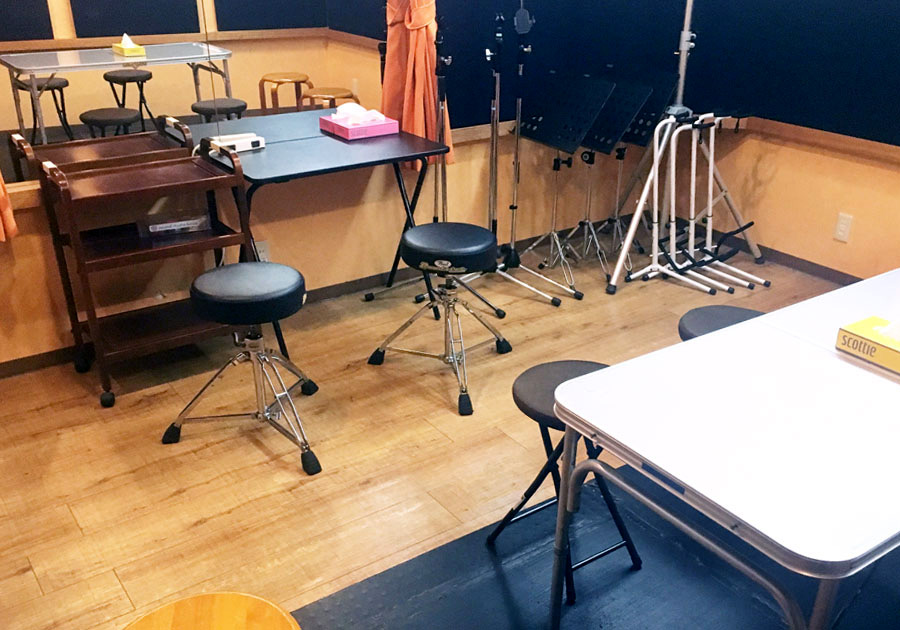 楽屋利用イメージ（鏡あり）